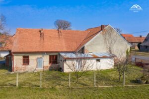 Prodej rodinného domu 5+1, 886 m2, Podlíšťany - Nasavrky